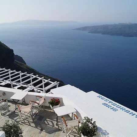 Loucas On The Cliff Hotell