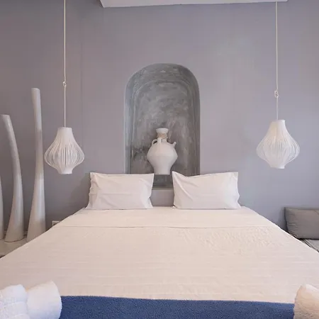 Loucas On The Cliff Fira (Santorini)