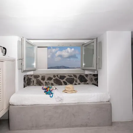 Loucas On The Cliff Hotell