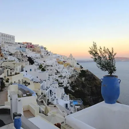 Hotel Loucas On The Cliff 3*