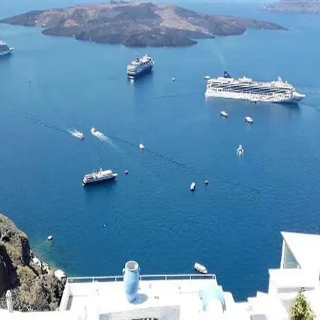 Loucas On The Cliff ホテル