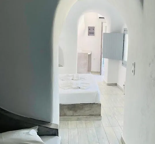 Hotel Loucas On The Cliff 3*