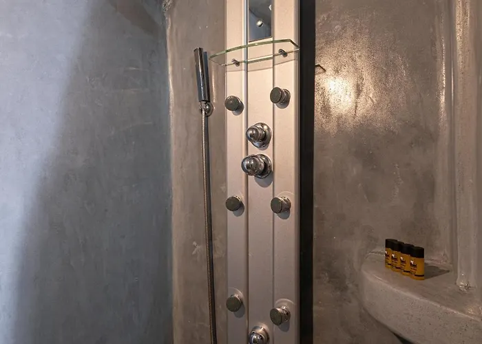 Loucas On The Cliff Hotel 3*