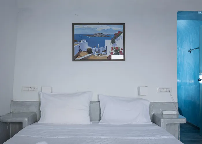 Loucas On The Cliff Hotel 3*