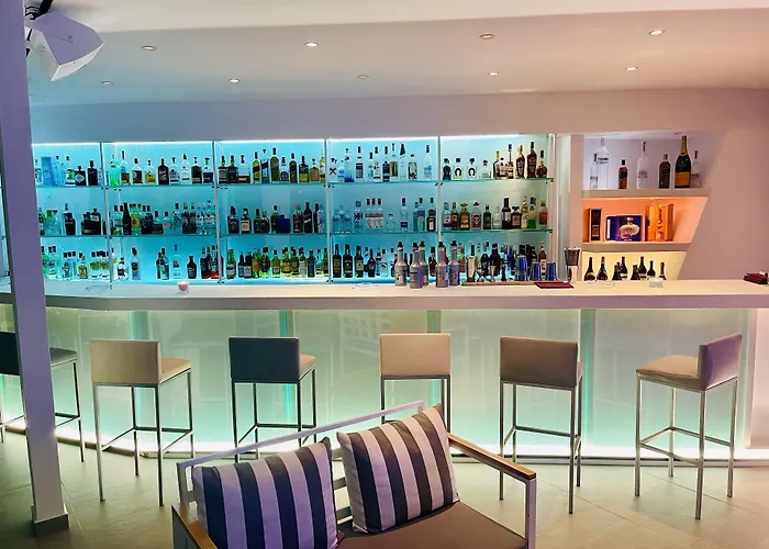 Hotel Loucas On The Cliff