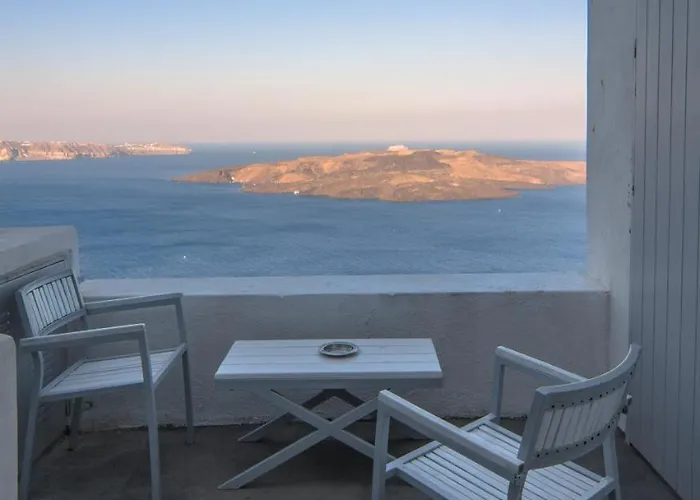 Hotel Loucas On The Cliff 3*