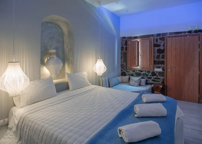 Loucas On The Cliff Hotel 3*