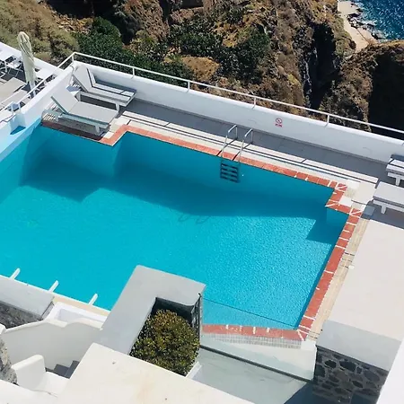 Loucas On The Cliff Fira (Santorini)