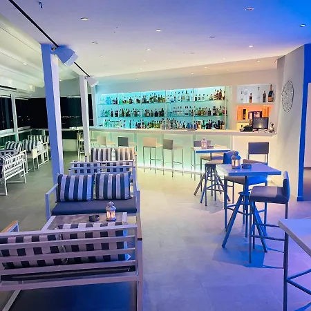 호텔 Loucas On The Cliff